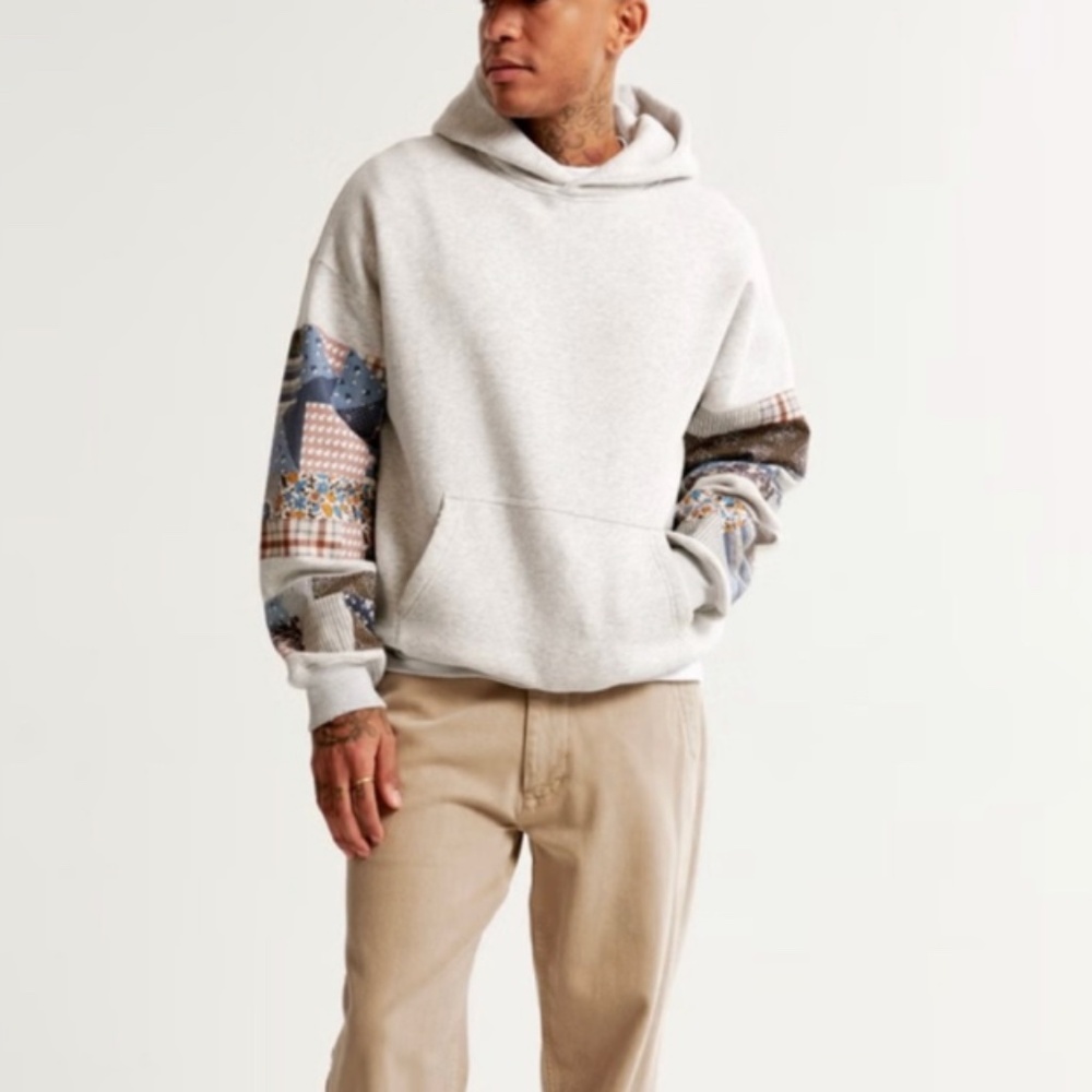 Abercrombie & Fitch, quilted graphic essential popover hoodie